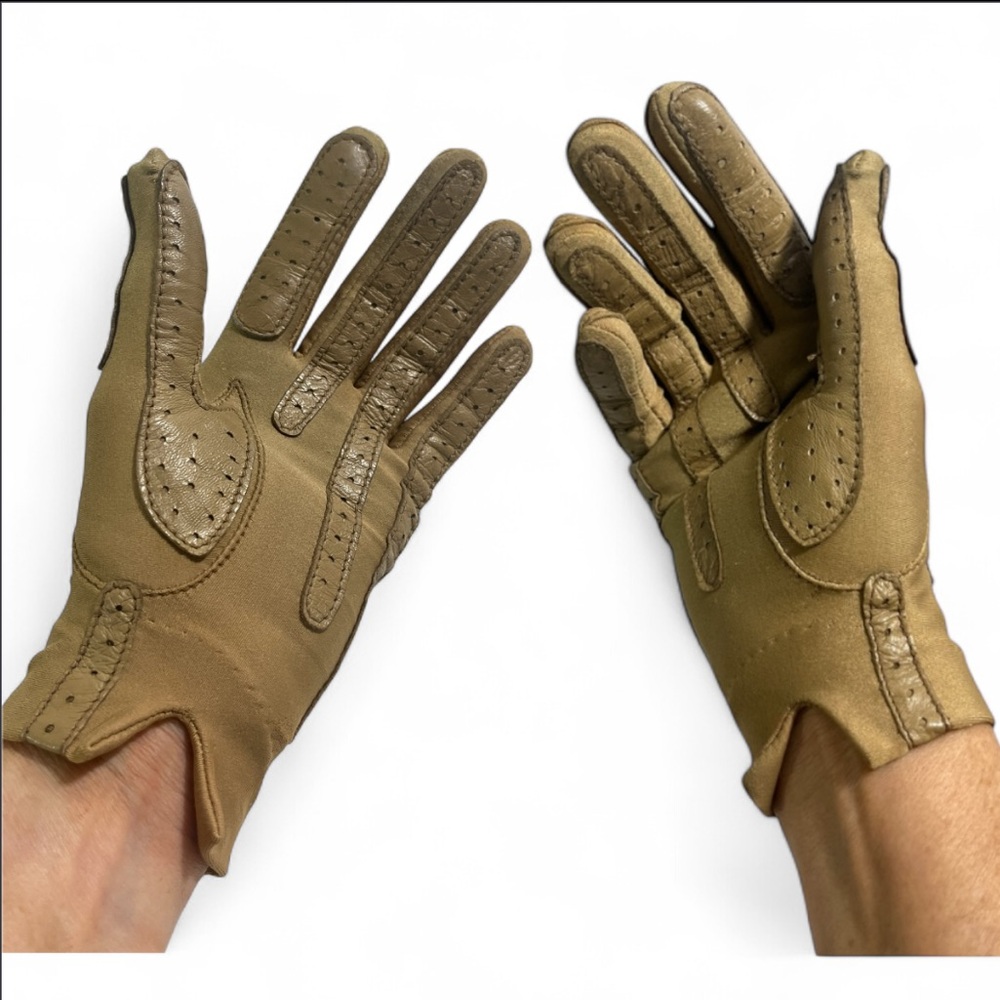 VTG Isotoner Gloves - Women’s One Size - Tan Stretchy Leather Trim 70s-80s